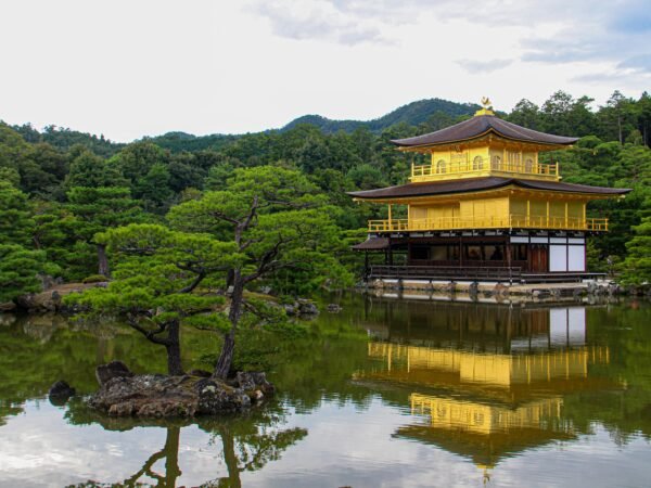 imagen del kinkaku-ji